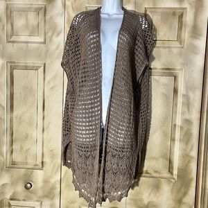 Jeanne Pierre shall/cover up